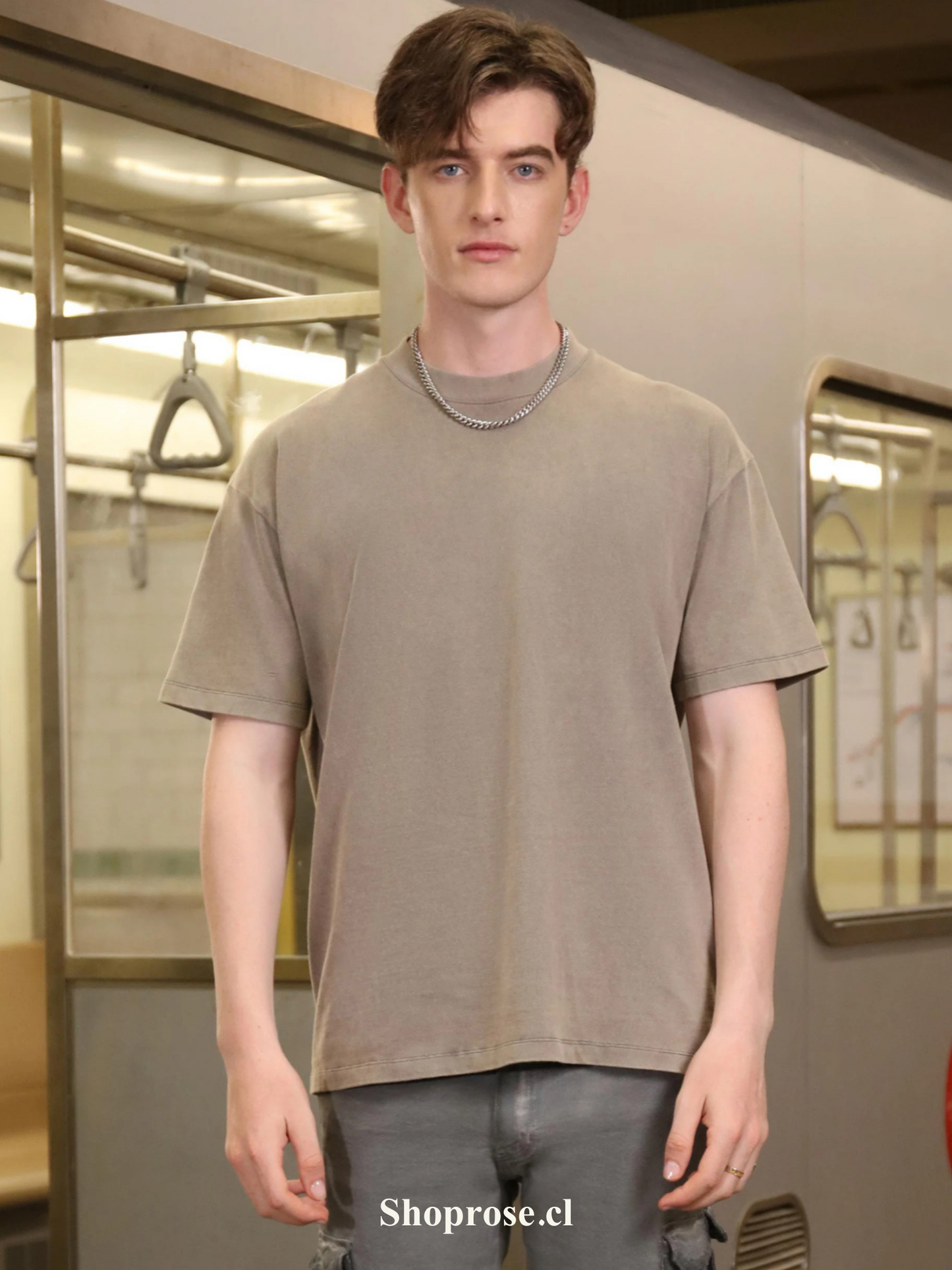 Poleras Básicas en Tendencia